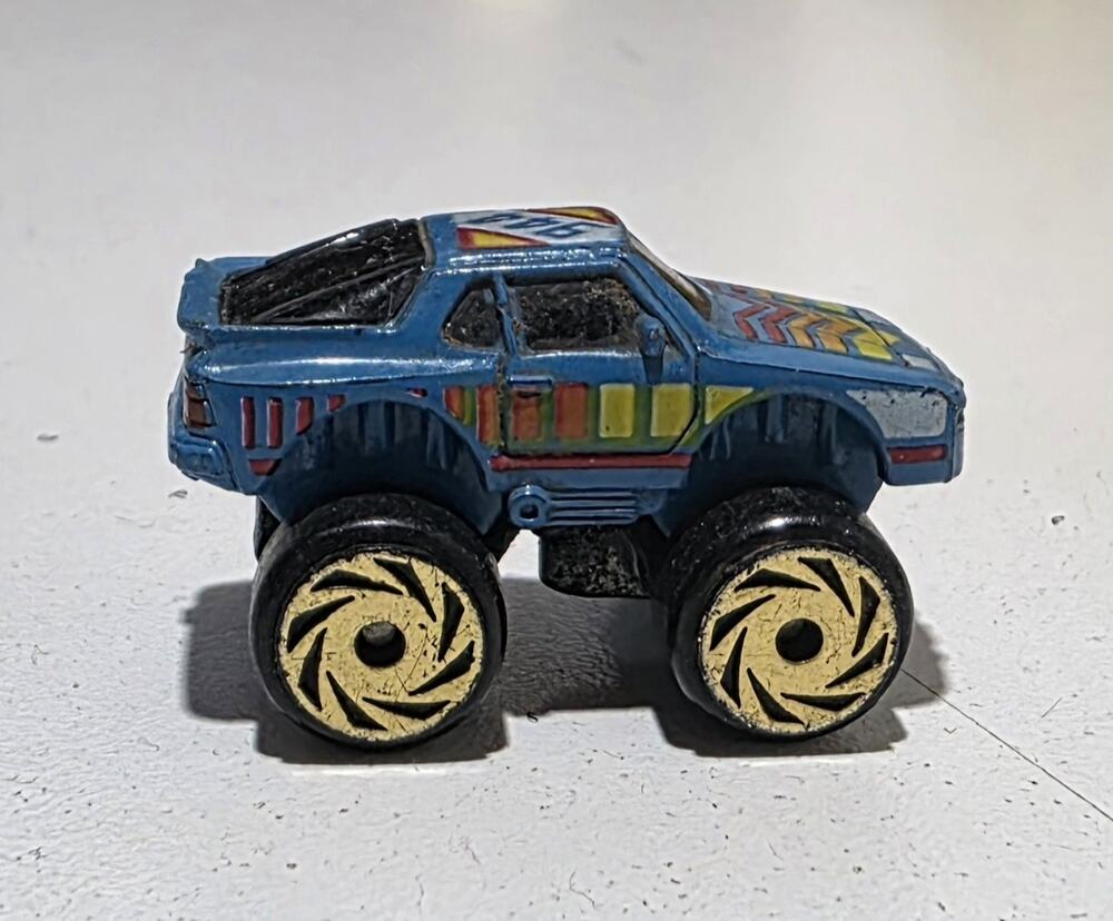 Vintage 1987 Micro Machines Porsche 944 Blue Diecast Car Rare Road Champs